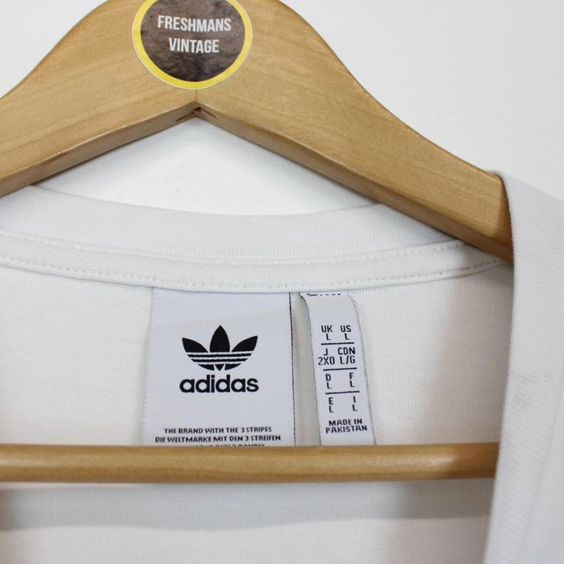 Adidas T-Shirt Large