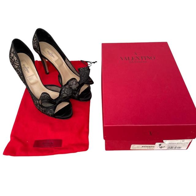 Valentino Garavani Black Bow Peep Toe Satin Lace High Heels