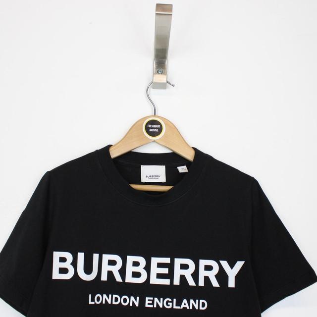 Burberry Black and White Logo Print Shirt Sleeve T-Shirt