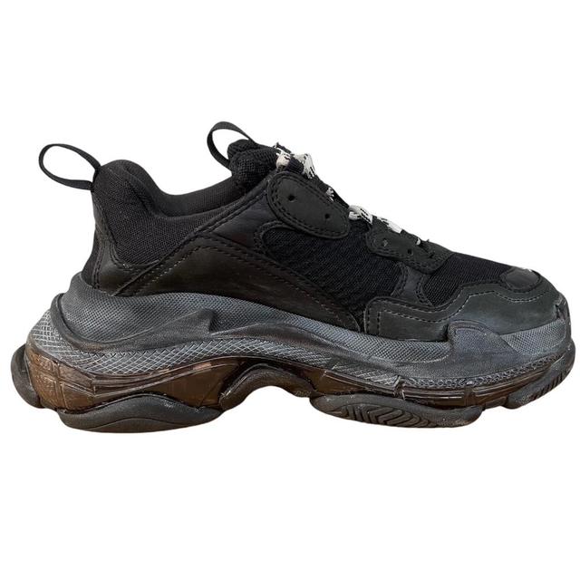 Balenciaga triple s black pre distressed deals